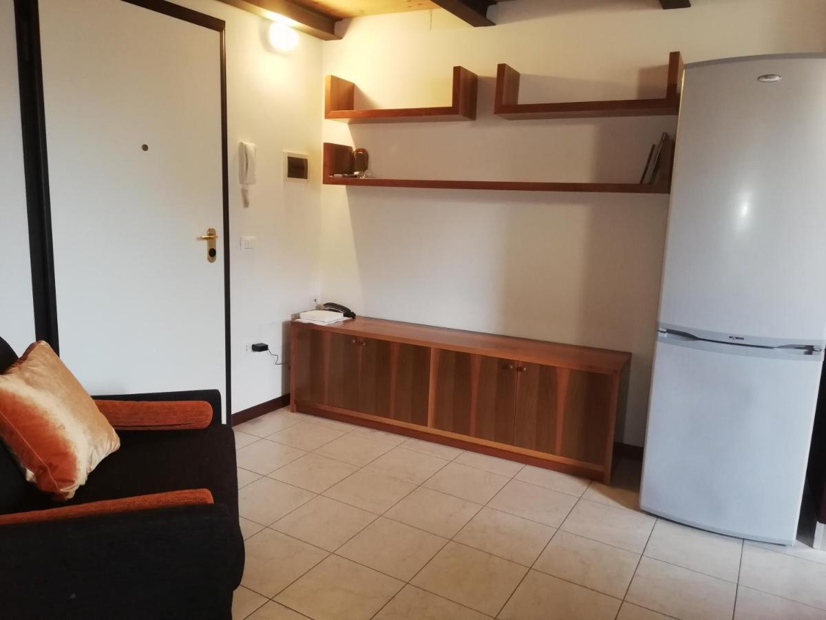 Centro E Mare Lägenhet Pesaro Exteriör bild